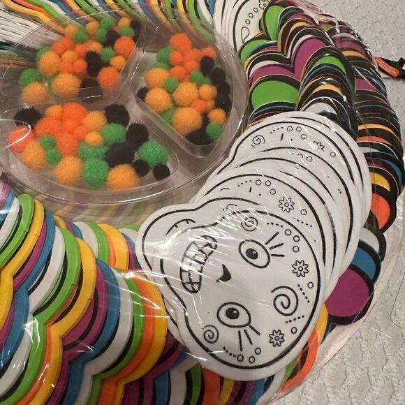 Craft Supplies Party Platter Michaels Day of the Dead Wreath Kit Halloween - Picture 5 of 10